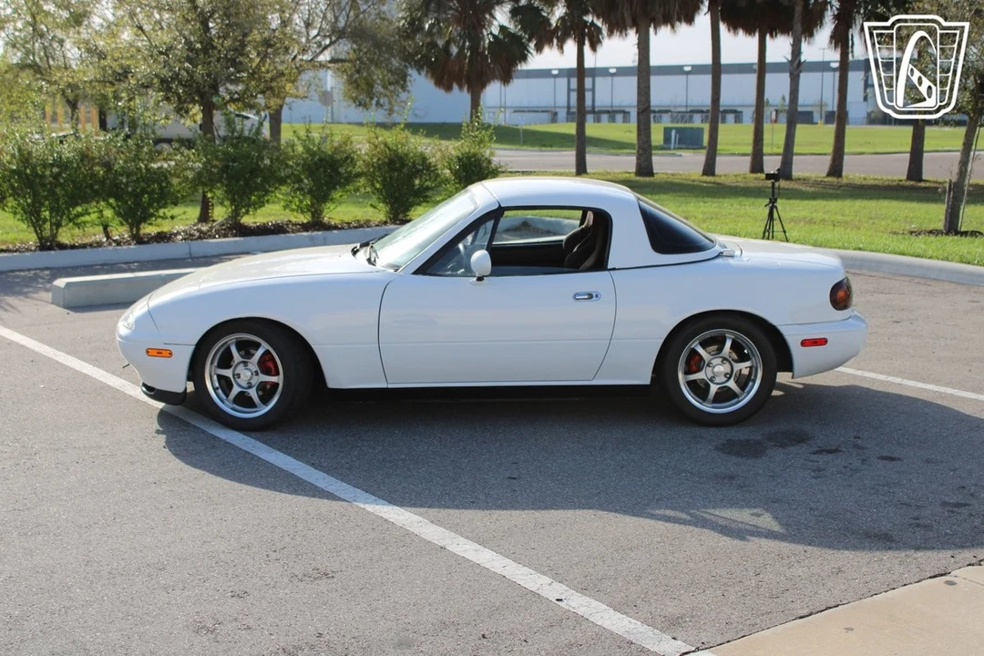 1990 Mazda NA MX-5 Miata - Image 7 of 12