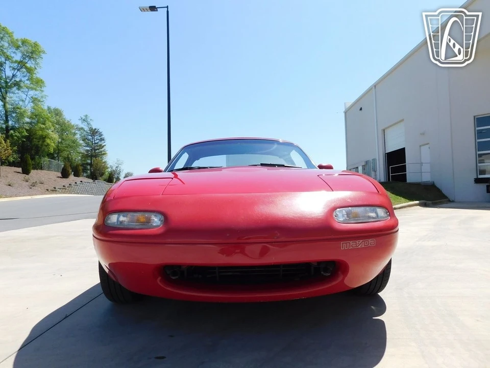 1990 Mazda NA MX-5 Miata - Image 4 of 12