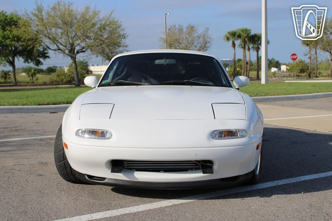 1990 Mazda NA MX-5 Miata - Image 8 of 12