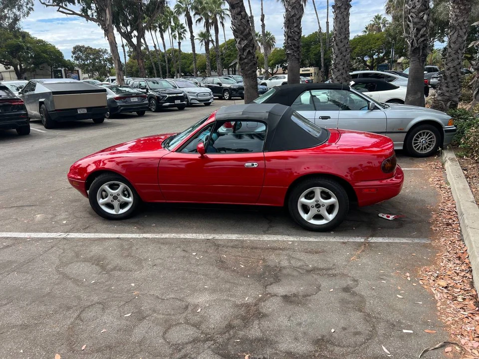 1990 Mazda NA MX-5 Miata - Image 13 of 13