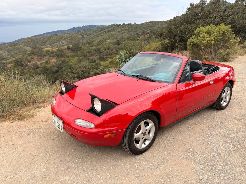 1990 Mazda NA MX-5 Miata - Image 9 of 13