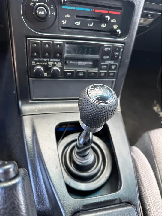 1990 Mazda NA MX-5 Miata - Image 17 of 20