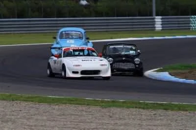 1990 Mazda NA MX-5 Miata - Image 17 of 20
