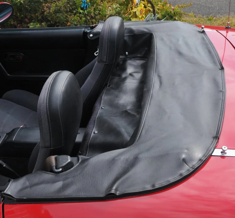 1990 Mazda NA MX-5 Miata - Image 18 of 20