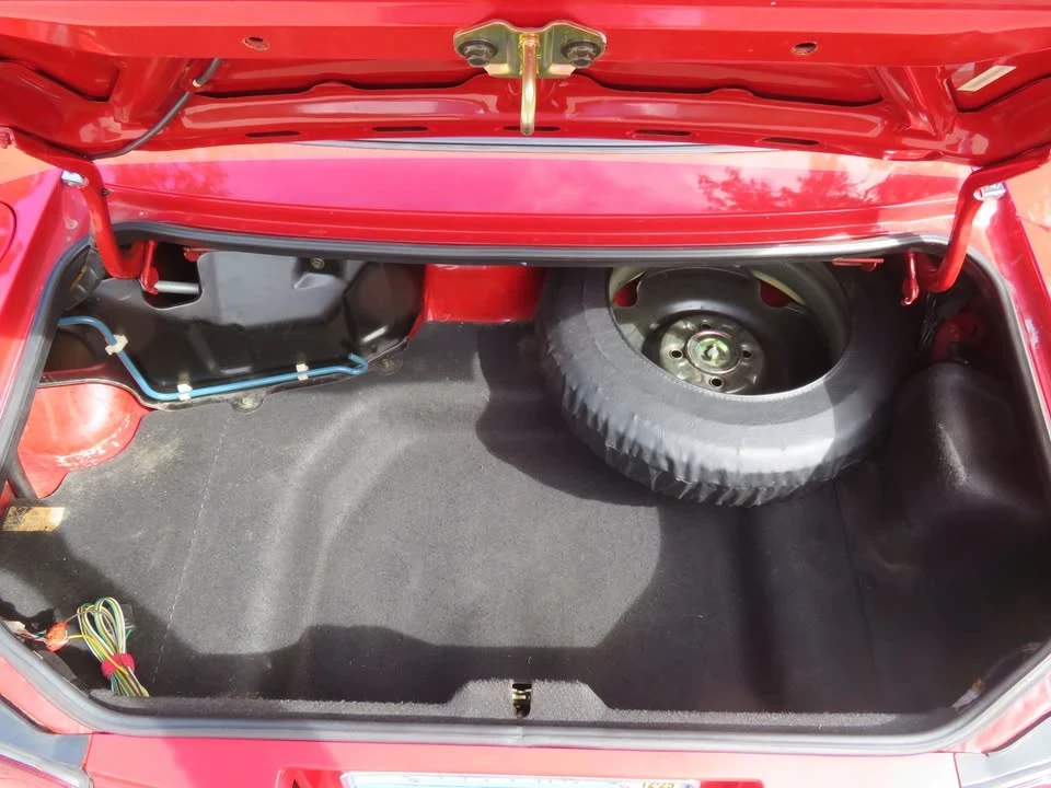 1990 Mazda NA MX-5 Miata - Image 16 of 19