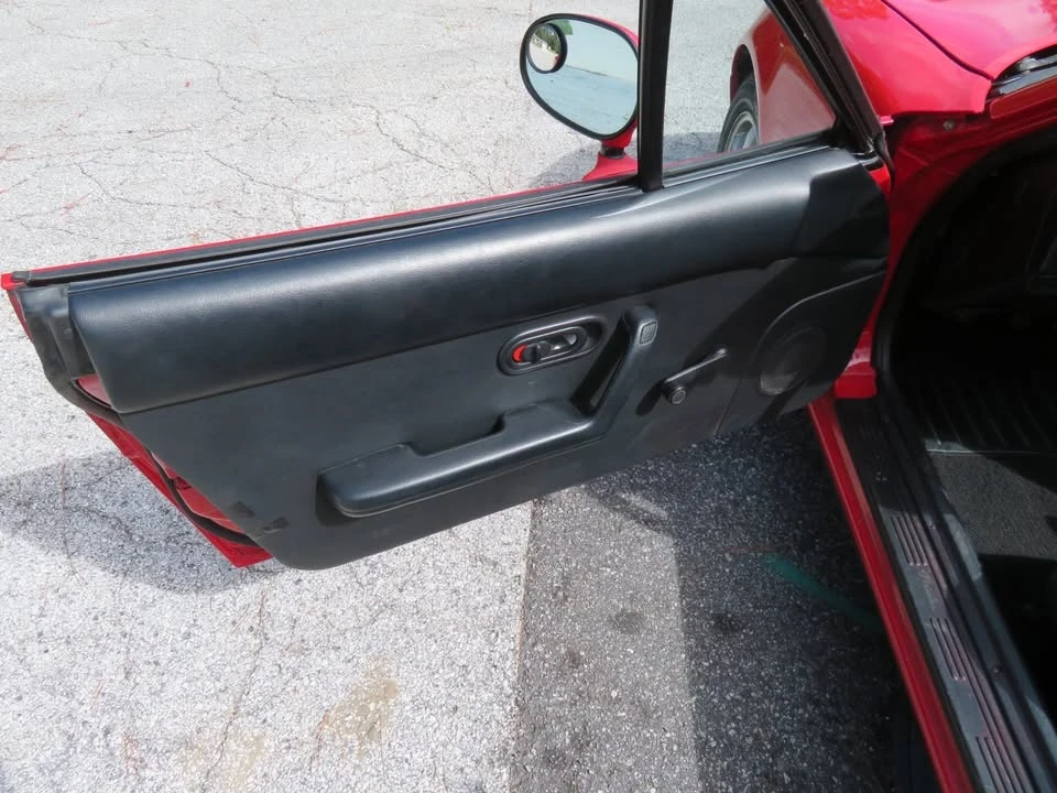 1990 Mazda NA MX-5 Miata - Image 15 of 19