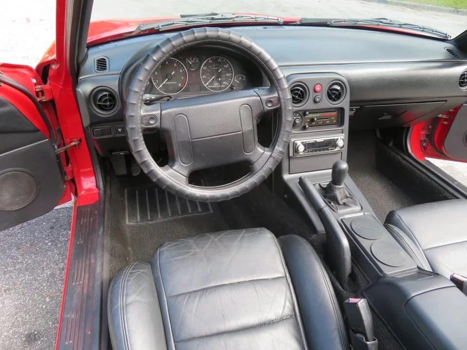 1990 Mazda NA MX-5 Miata - Image 9 of 19