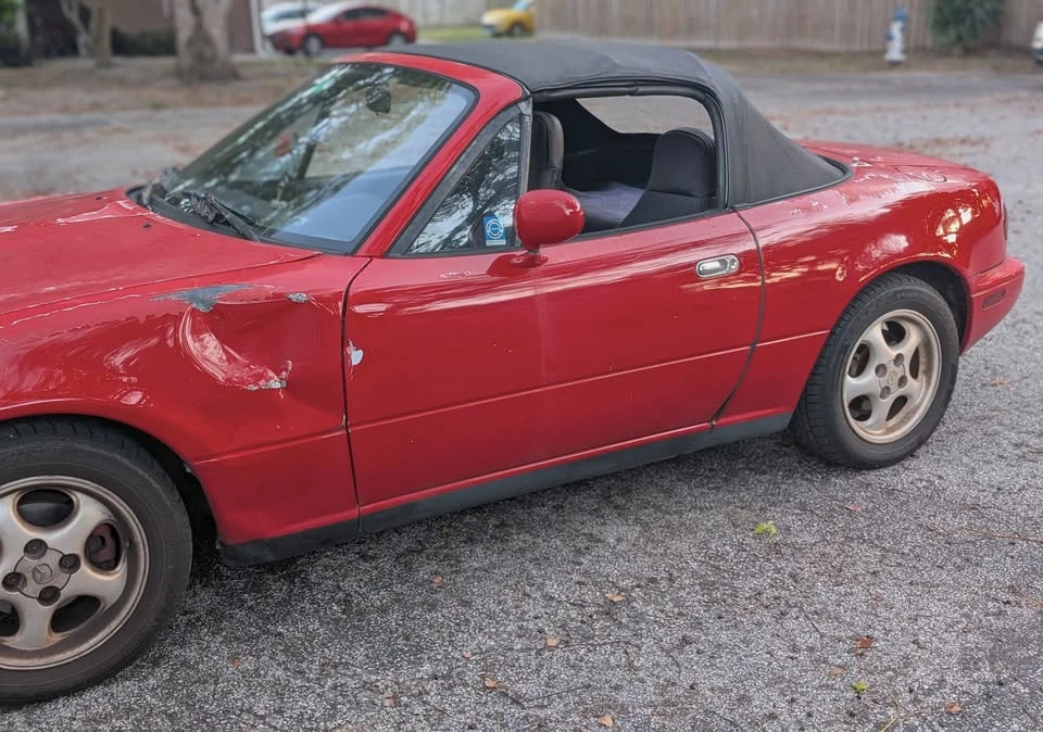 1990 Mazda NA MX-5 Miata - Image 16 of 21