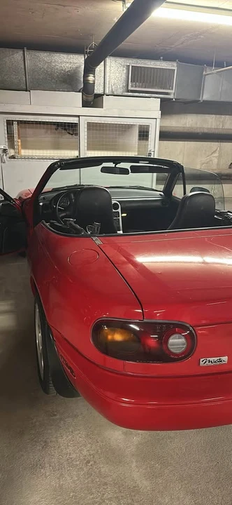 1990 Mazda NA MX-5 Miata - Image 14 of 17