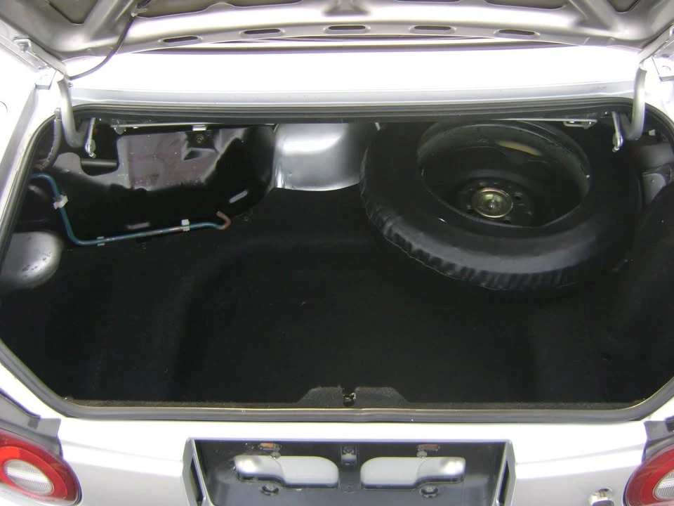 1990 Mazda NA MX-5 Miata - Image 12 of 14