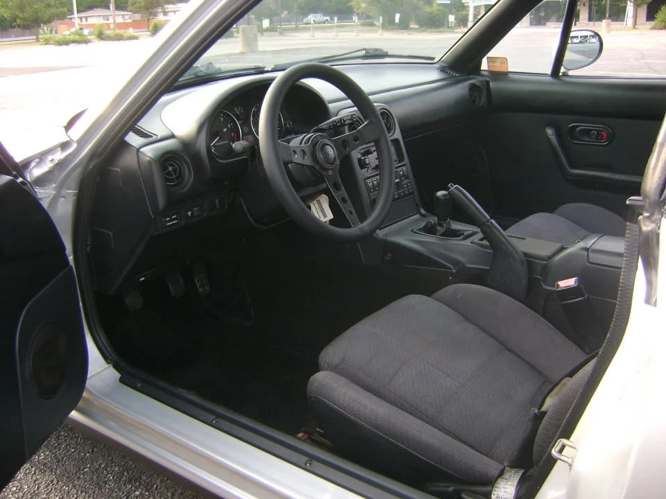 1990 Mazda NA MX-5 Miata - Image 13 of 14