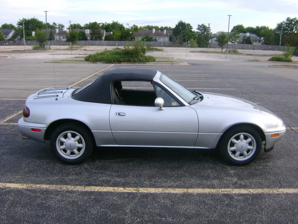 1990 Mazda NA MX-5 Miata - Image 4 of 14
