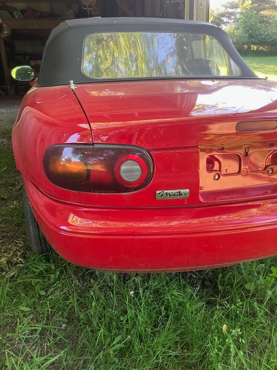 1990 Mazda NA MX-5 Miata - Image 5 of 5
