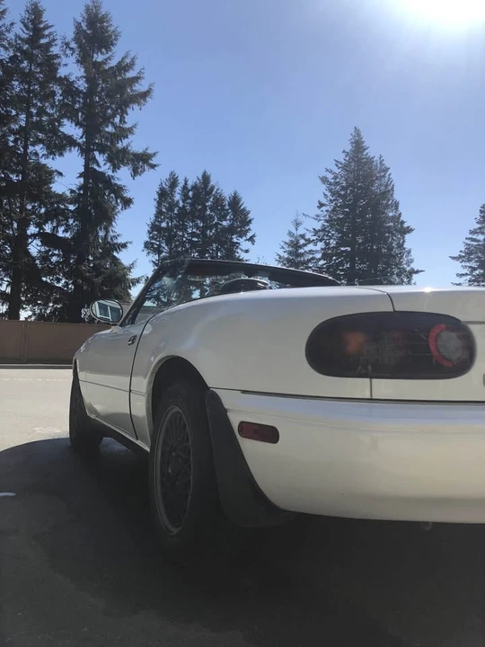 1990 Mazda NA MX-5 Miata - Image 2 of 9