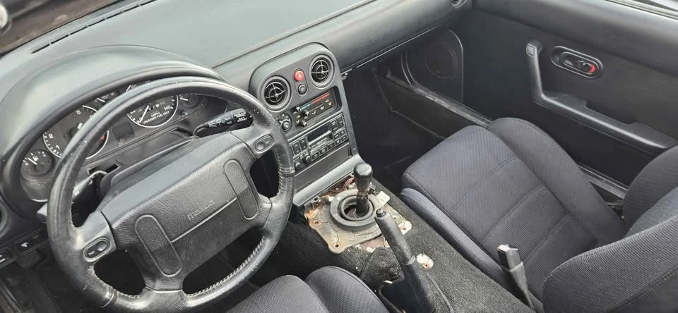 1990 Mazda NA MX-5 Miata - Image 19 of 20