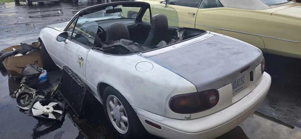 1990 Mazda NA MX-5 Miata - Image 10 of 20