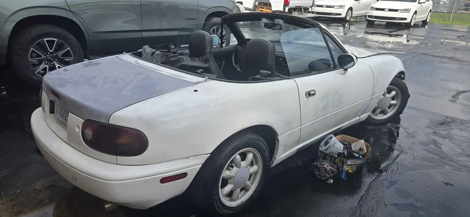 1990 Mazda NA MX-5 Miata - Image 11 of 20