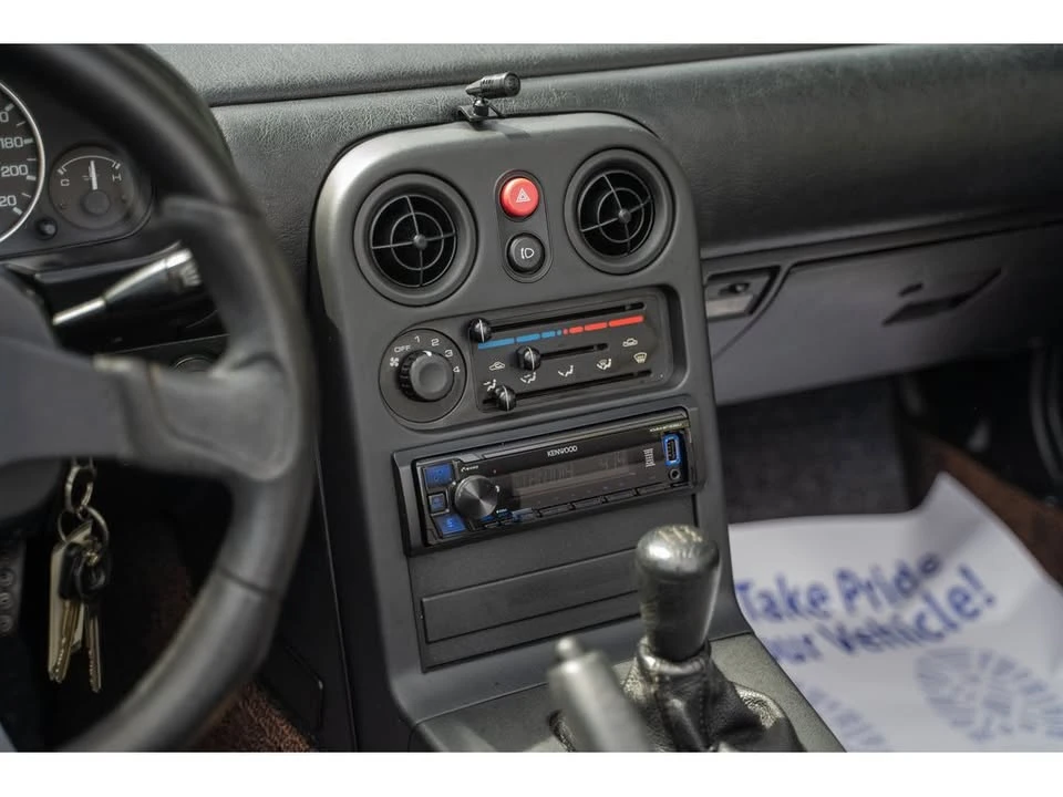 1990 Mazda NA MX-5 Miata - Image 16 of 18