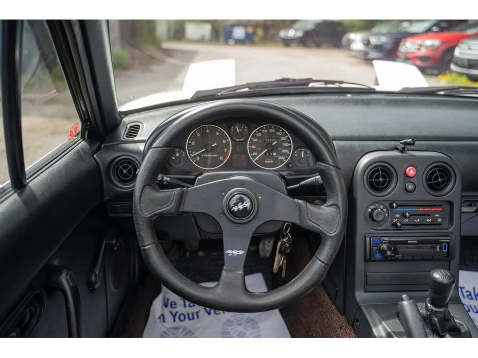 1990 Mazda NA MX-5 Miata - Image 11 of 18