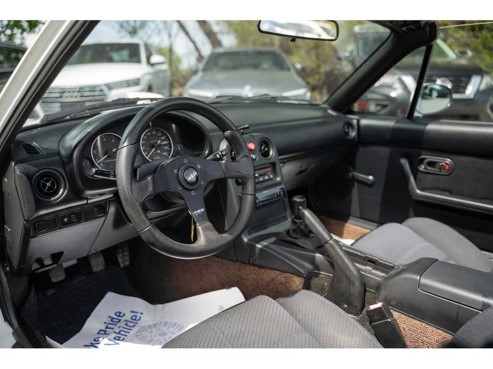 1990 Mazda NA MX-5 Miata - Image 10 of 19