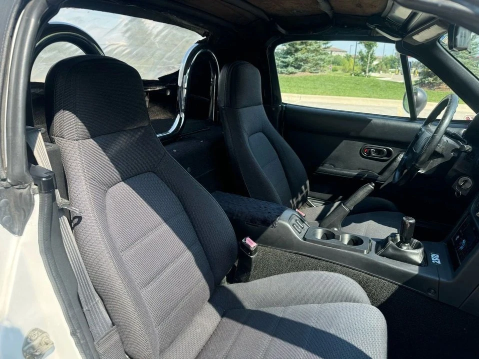 1990 Mazda NA MX-5 Miata - Image 14 of 18