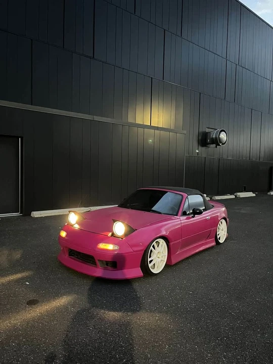 1990 Mazda NA MX-5 Miata - Image 3 of 4