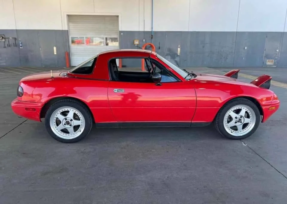 1990 Mazda NA MX-5 Miata - Image 7 of 9
