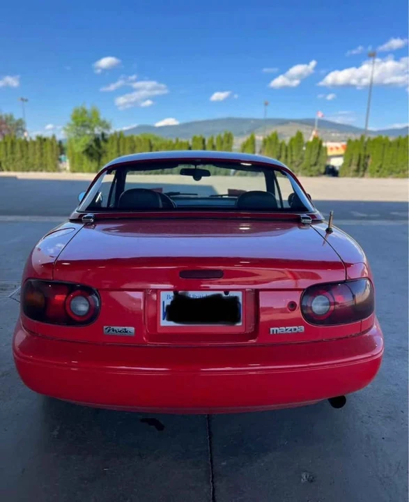 1990 Mazda NA MX-5 Miata - Image 5 of 9
