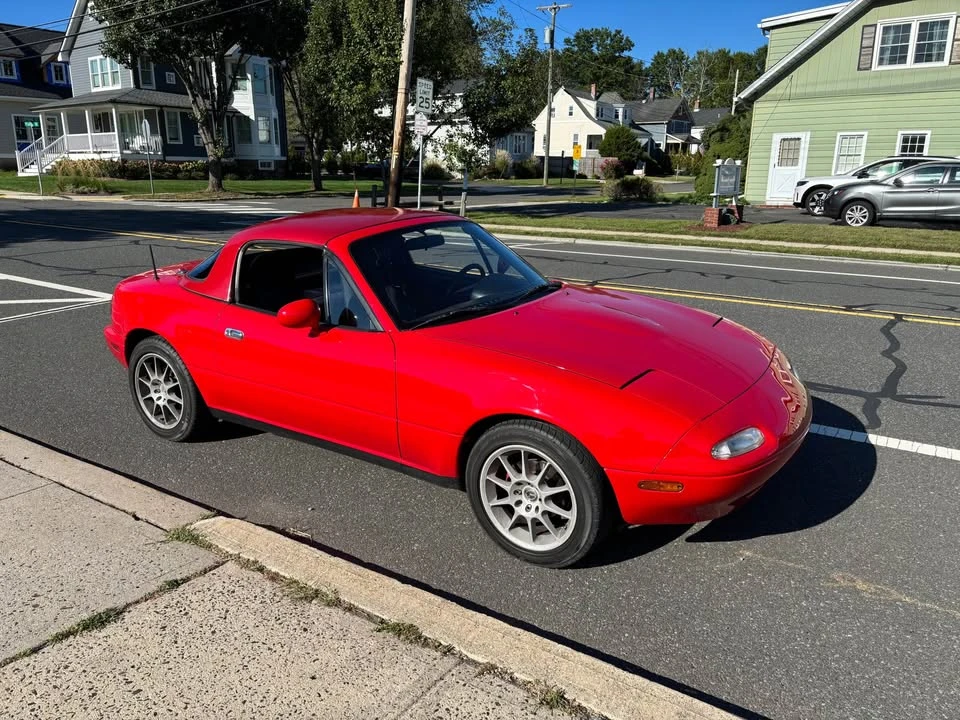 1990 Mazda NA MX-5 Miata - Image 13 of 14