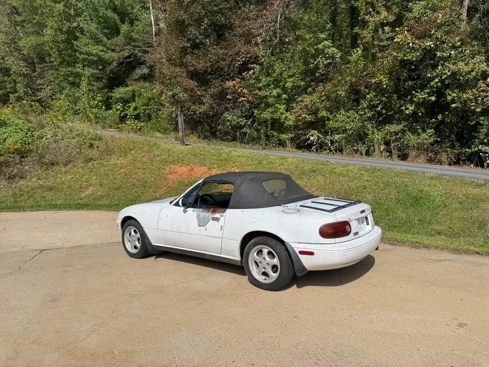 1990 Mazda NA MX-5 Miata - Image 2 of 13