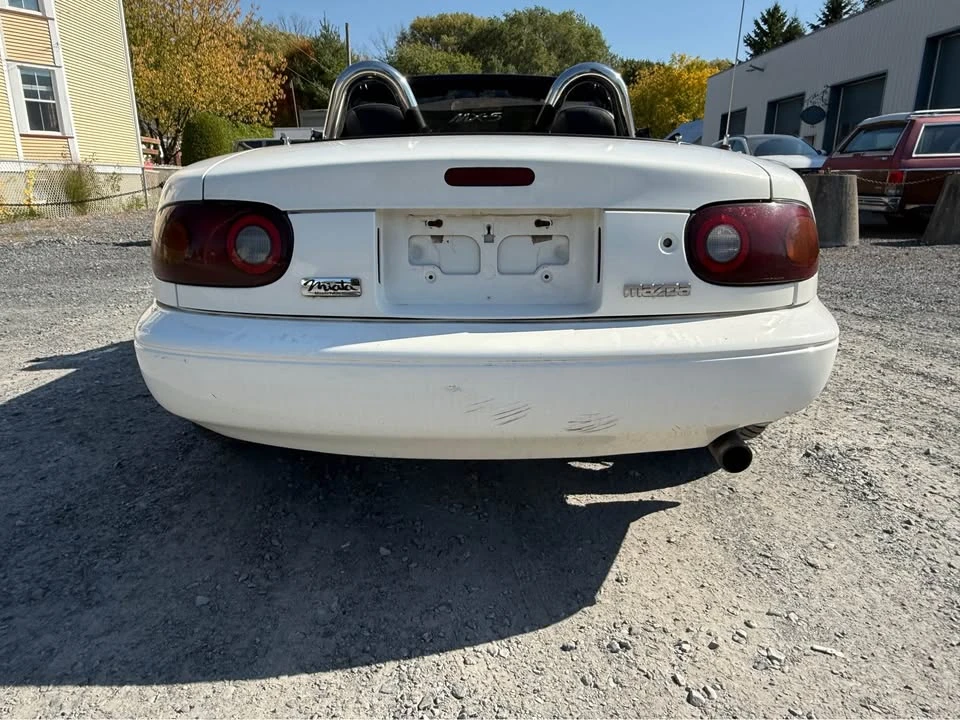 1990 Mazda NA MX-5 Miata - Image 5 of 16