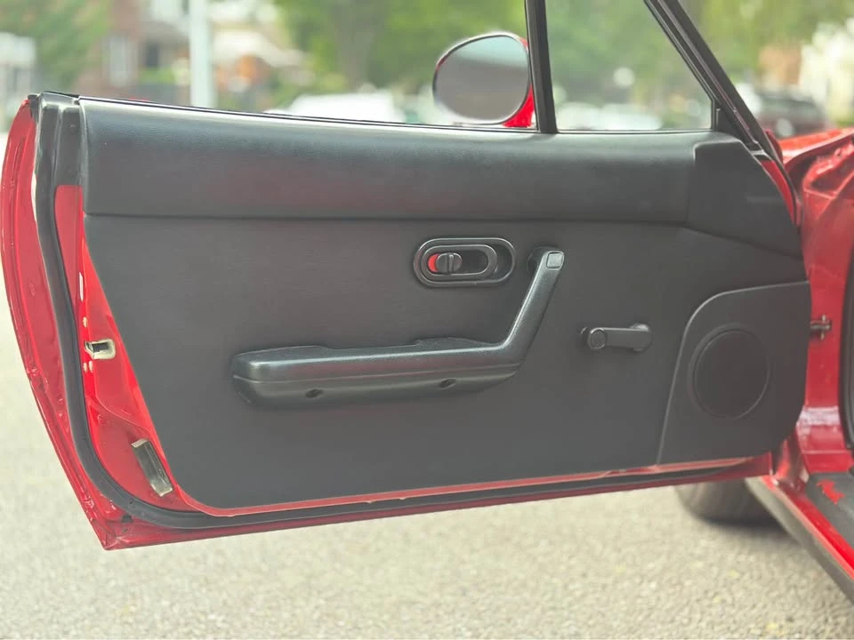 1990 Mazda NA MX-5 Miata - Image 15 of 19