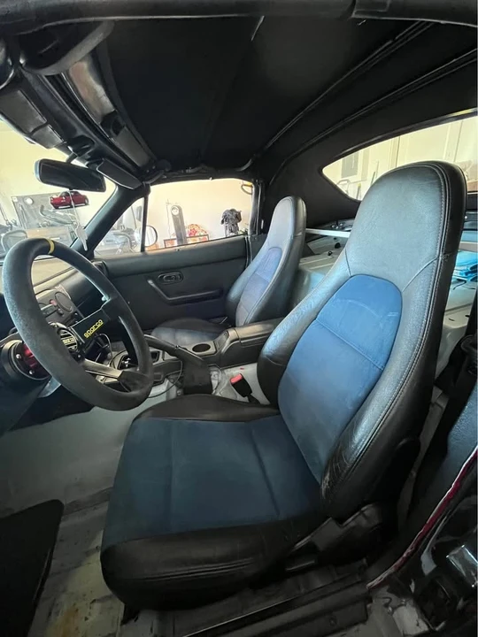 1990 Mazda NA MX-5 Miata - Image 11 of 17