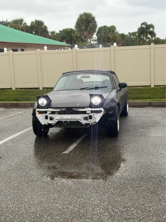 1990 Mazda NA MX-5 Miata - Image 2 of 3