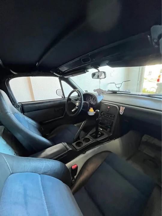 1990 Mazda NA MX-5 Miata - Image 6 of 17