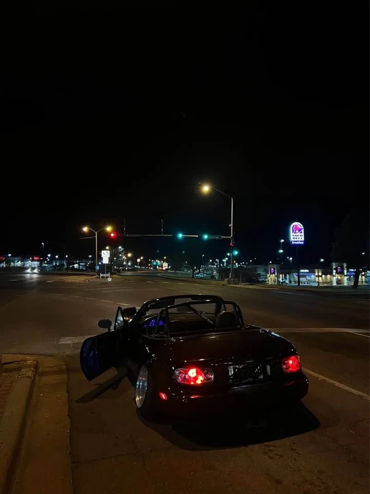 1990 Mazda NA MX-5 Miata - Image 7 of 9