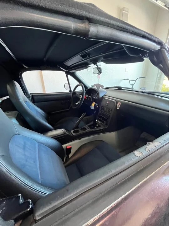 1990 Mazda NA MX-5 Miata - Image 5 of 17