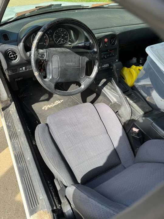 1990 Mazda NA MX-5 Miata - Image 8 of 13