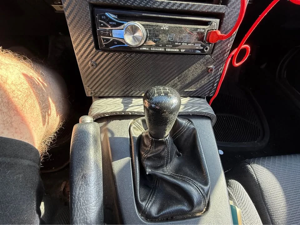 1990 Mazda NA MX-5 Miata - Image 13 of 16