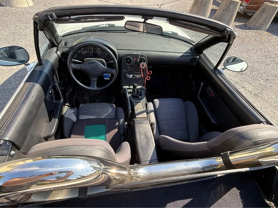 1990 Mazda NA MX-5 Miata - Image 8 of 16