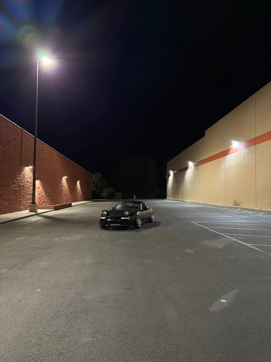 1990 Mazda NA MX-5 Miata - Image 5 of 9