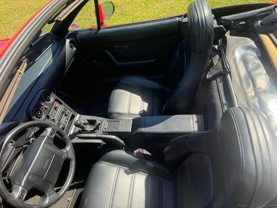 1990 Mazda NA MX-5 Miata - Image 5 of 10