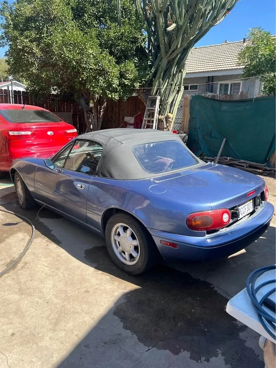 1990 Mazda NA MX-5 Miata - Image 2 of 3