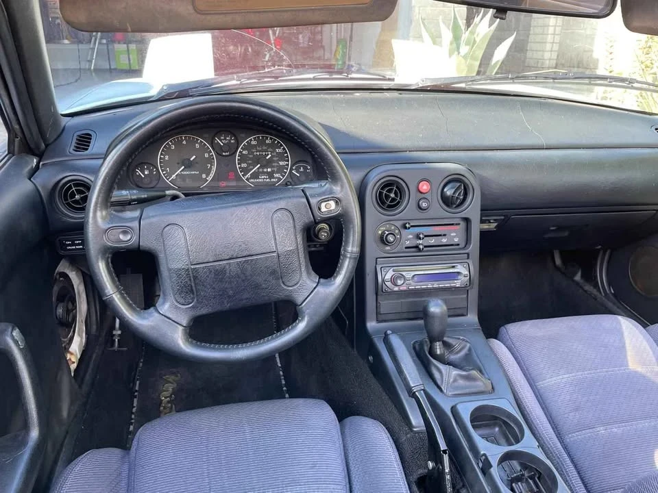 1990 Mazda NA MX-5 Miata - Image 7 of 11