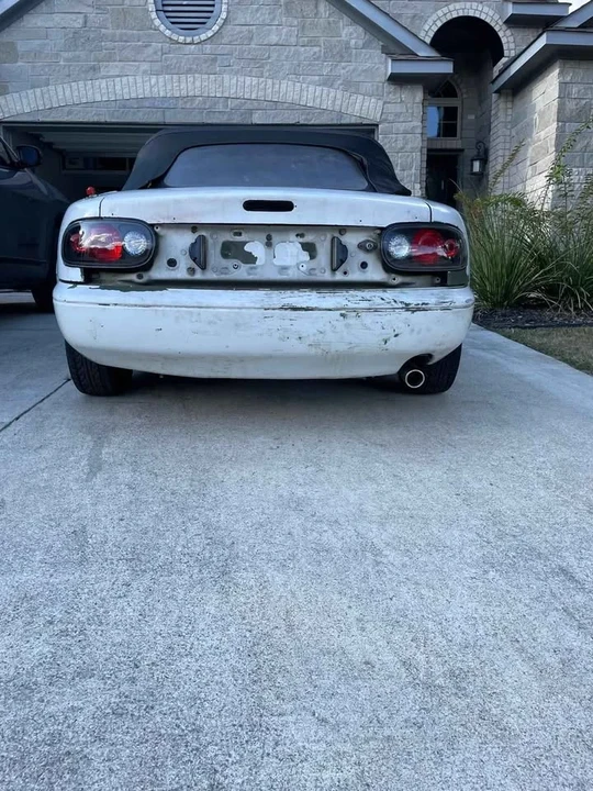 1990 Mazda NA MX-5 Miata - Image 5 of 11