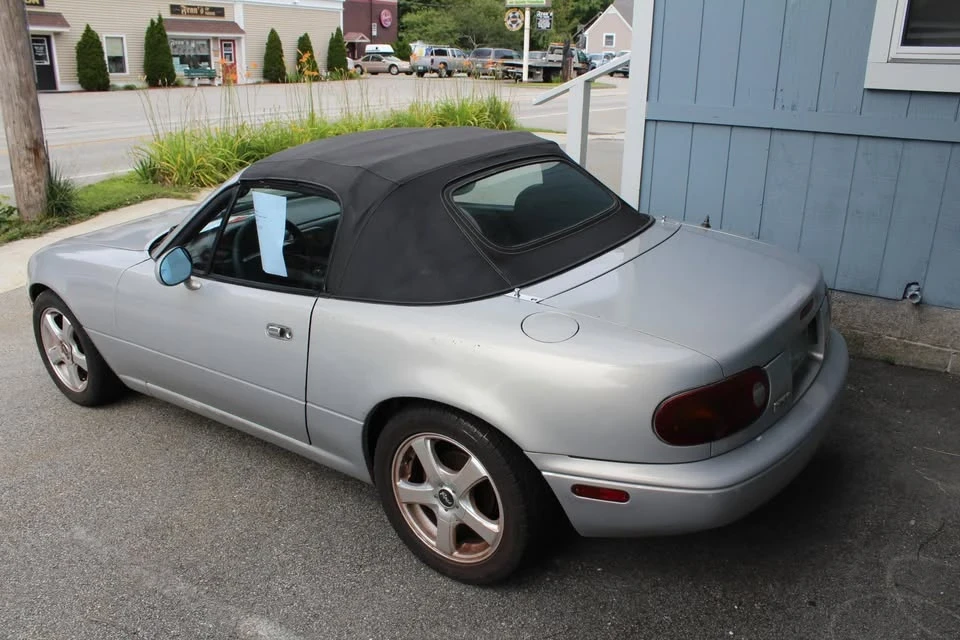 1990 Mazda NA MX-5 Miata - Image 3 of 4