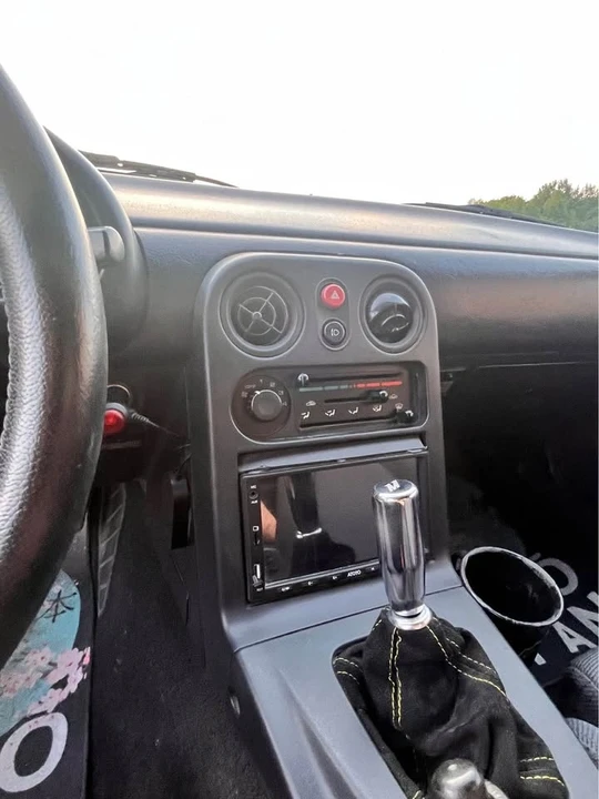 1990 Mazda NA MX-5 Miata - Image 13 of 17