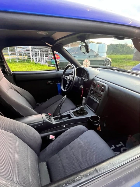 1990 Mazda NA MX-5 Miata - Image 12 of 17