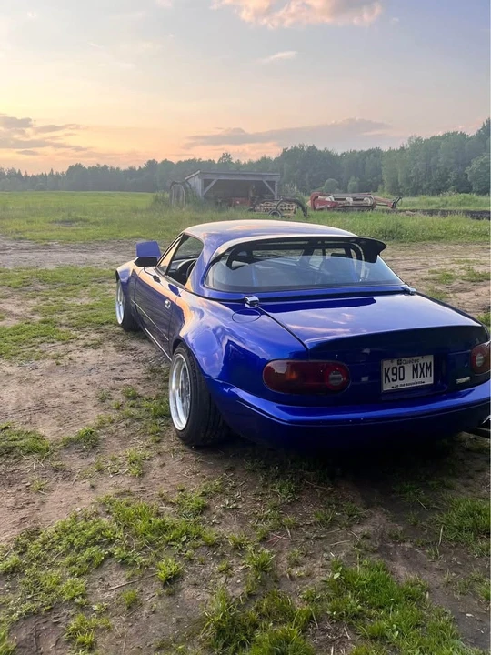 1990 Mazda NA MX-5 Miata - Image 4 of 17