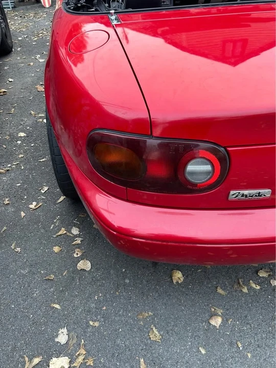 1990 Mazda NA MX-5 Miata - Image 2 of 4